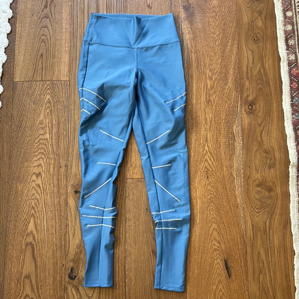 Alo Blue High-Waisted Leggings with Accents